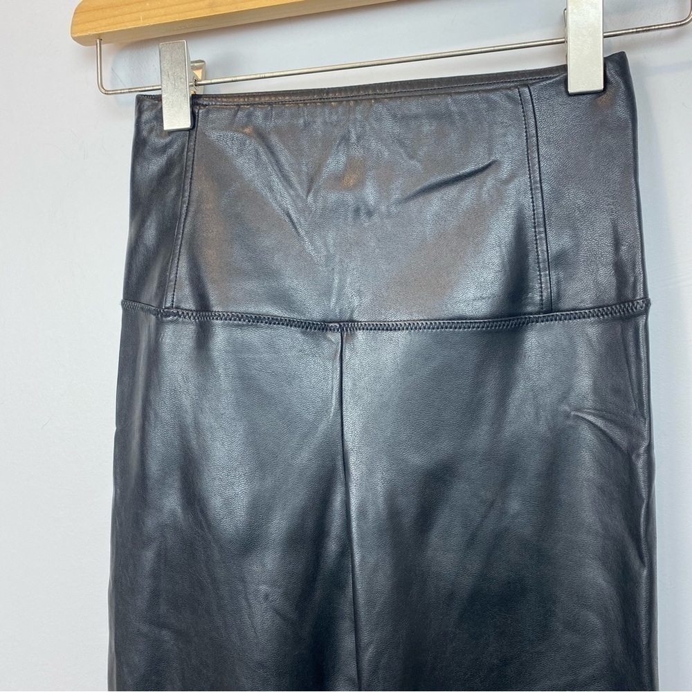 Wilfred • Daria High-Waisted Leather Leggings - Picture 6 of 10